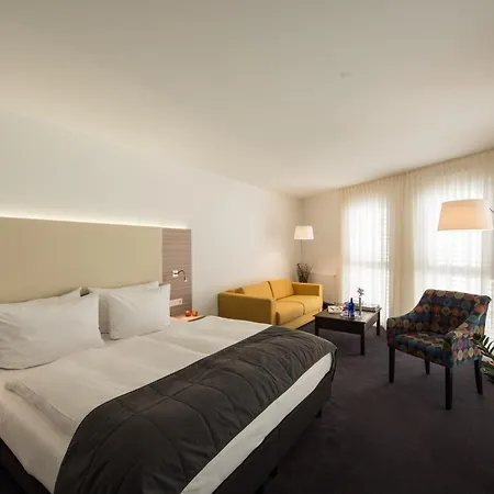 Otel Book 3*