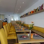 Hotel Book 3*